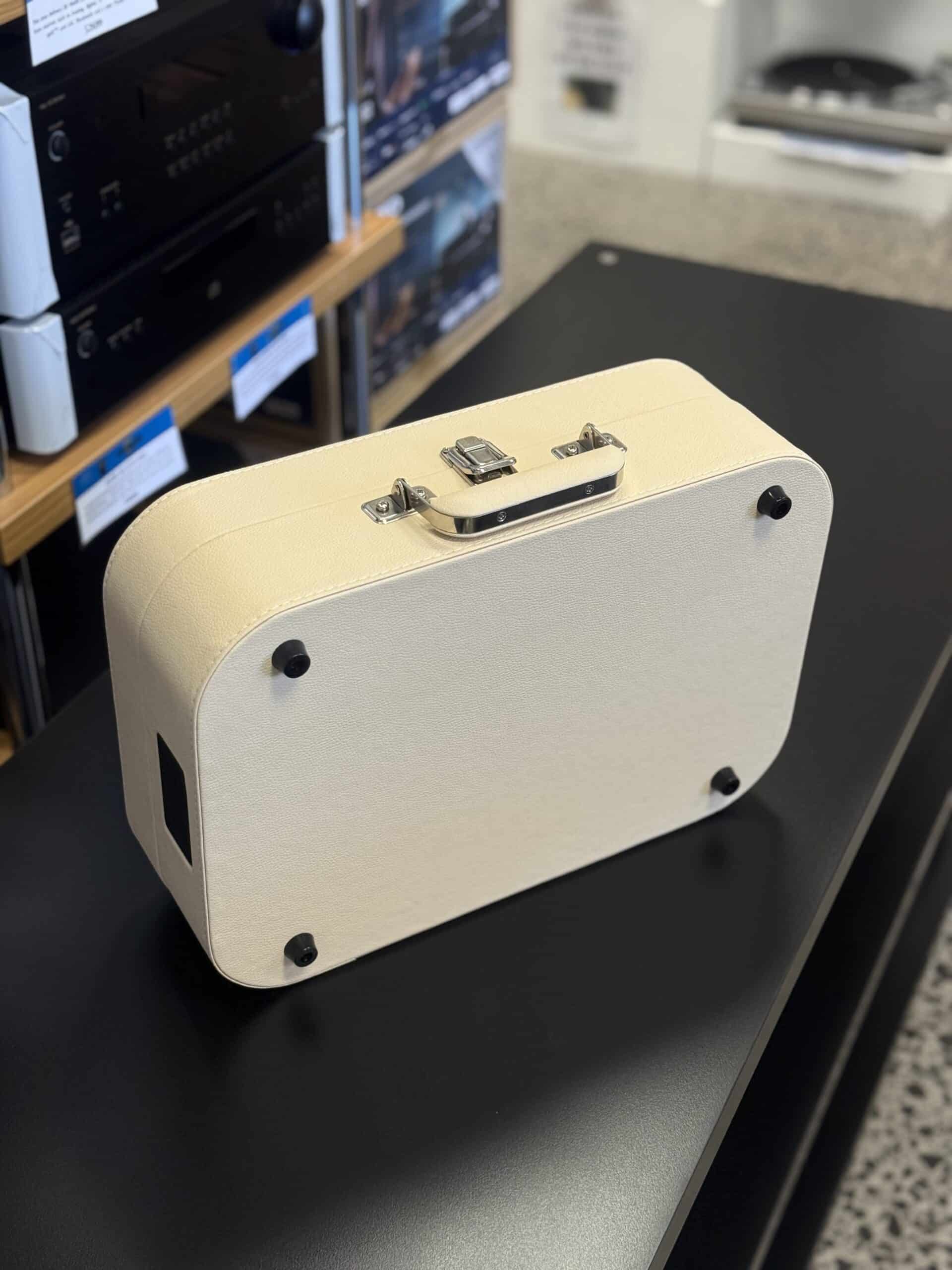 Goka Portable Retro Record Player - White - Image 3