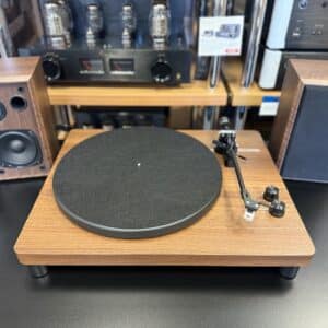 Goka Moving Magnet Turntable Player with Speakers